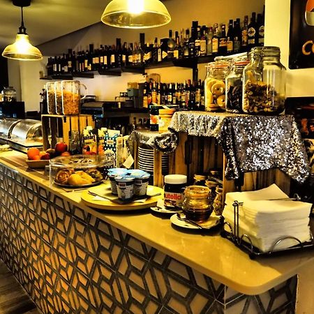 Adelphi Boutique Hotel 拉巴特 外观 照片