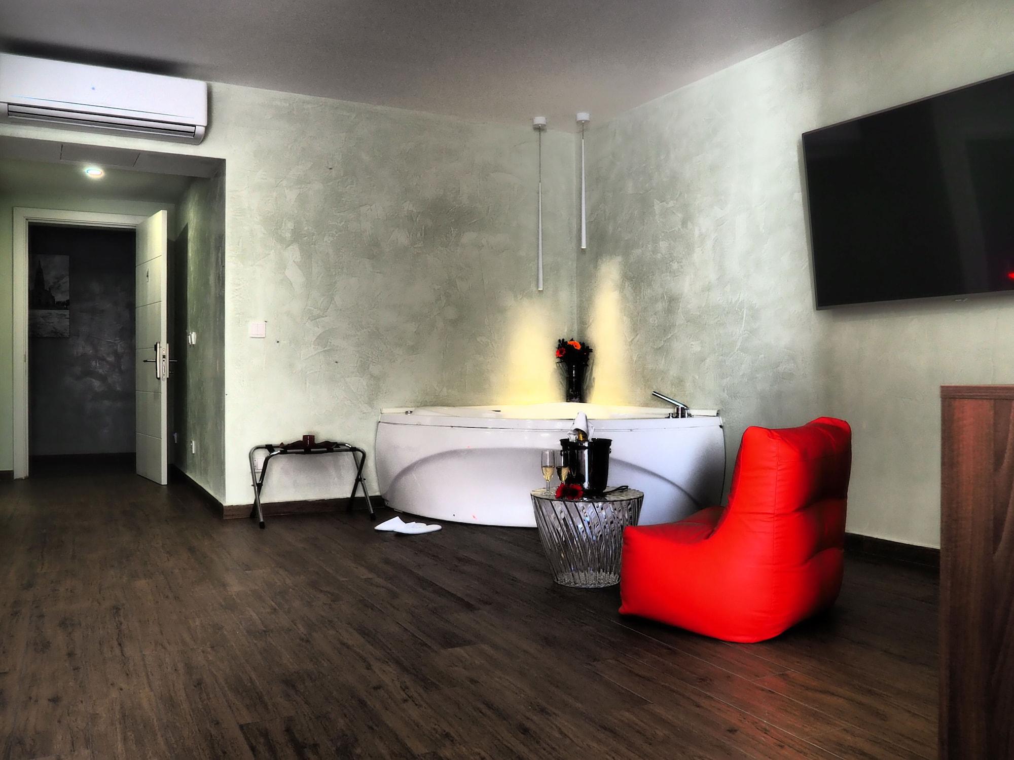 Adelphi Boutique Hotel 拉巴特 外观 照片