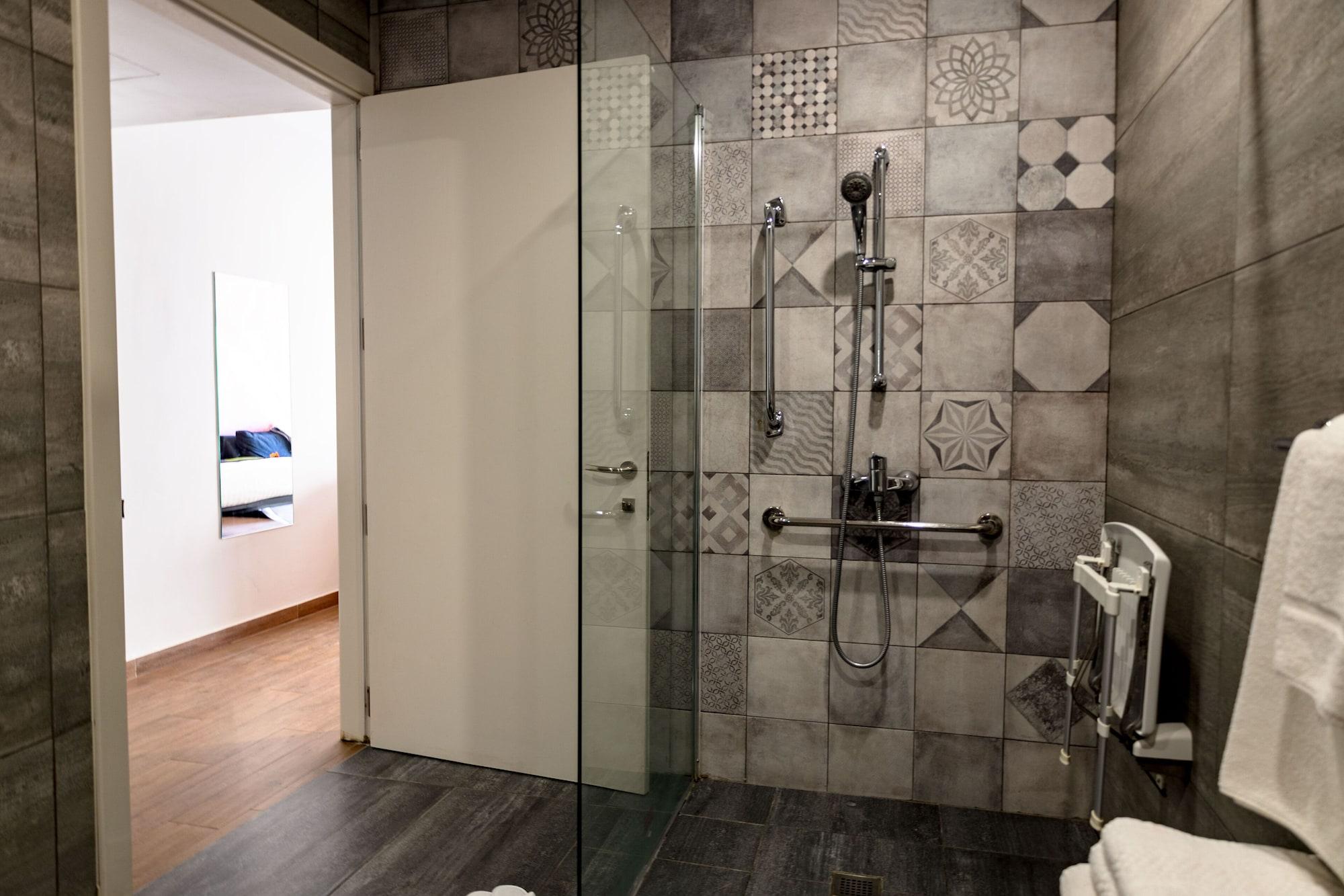 Adelphi Boutique Hotel 拉巴特 外观 照片
