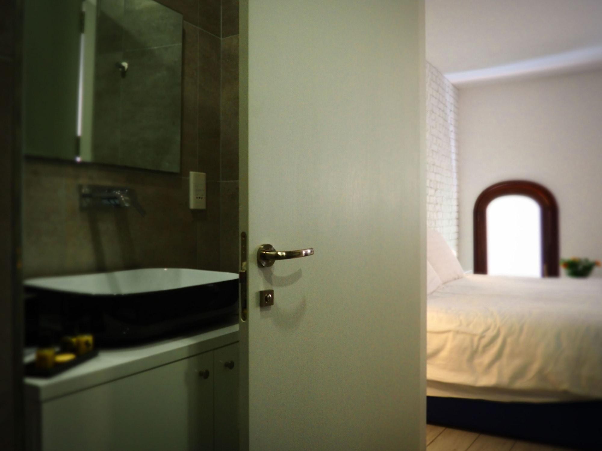 Adelphi Boutique Hotel 拉巴特 外观 照片