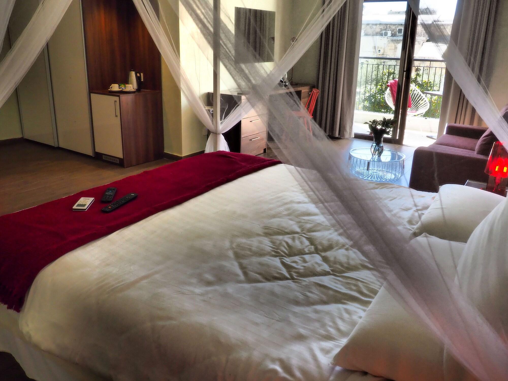 Adelphi Boutique Hotel 拉巴特 外观 照片